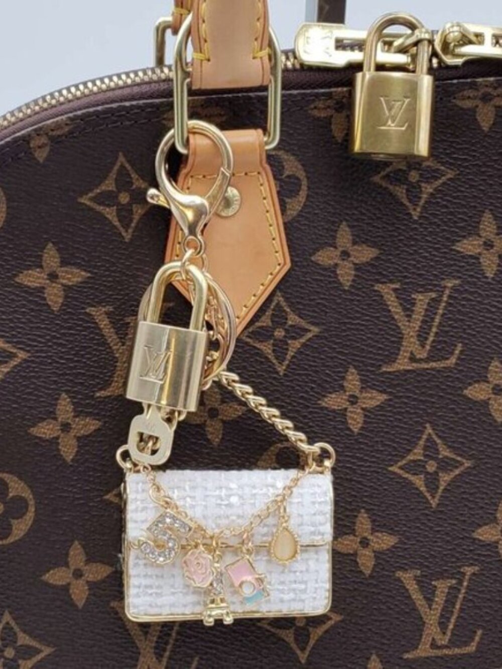 Authentic Louis Vuitton Padlock & Key Gold ✨Unbranded Tweed Bag Charm Keychain - Picture 2 of 8